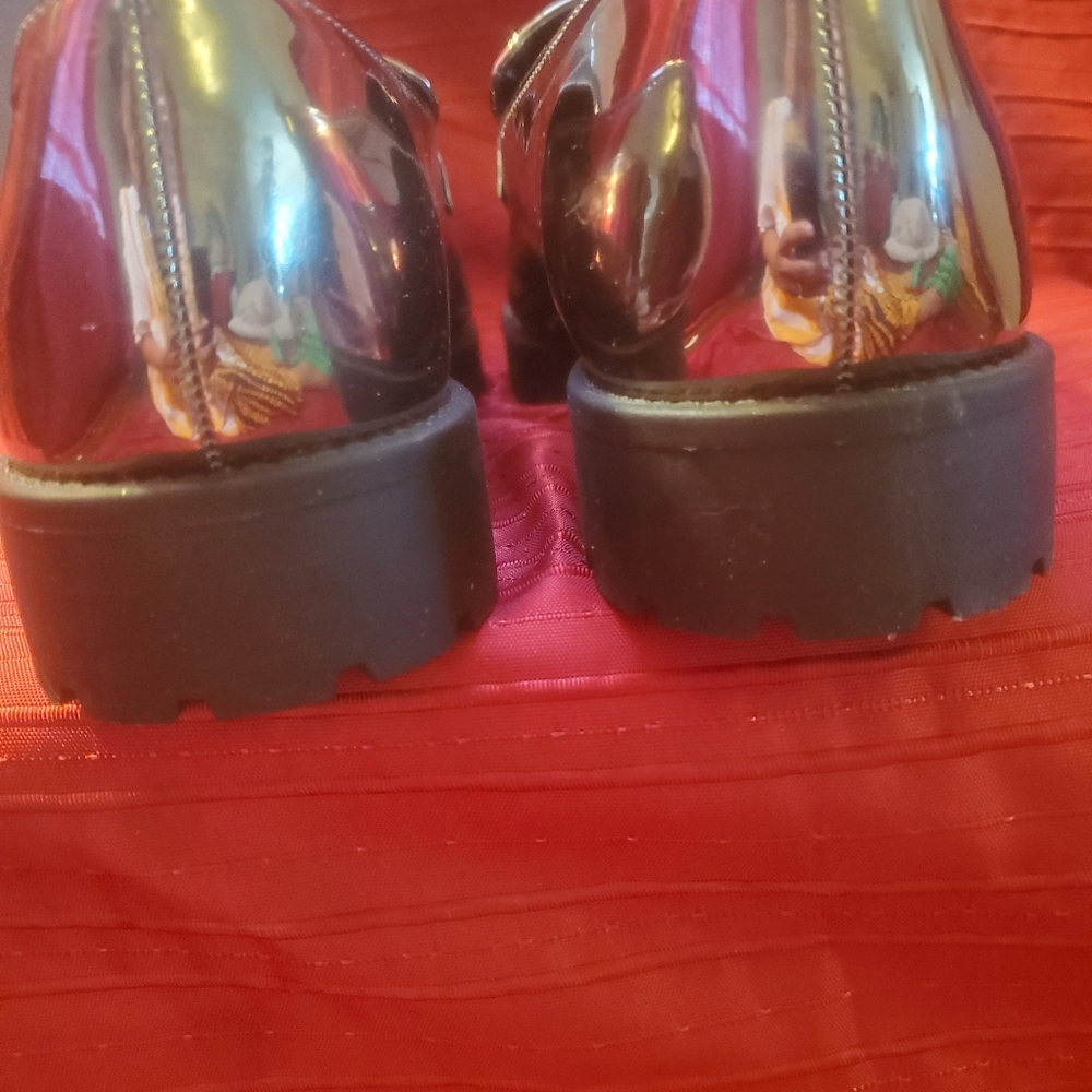 Bandolino Shiny Silver Loafers - Picture 5 of 7